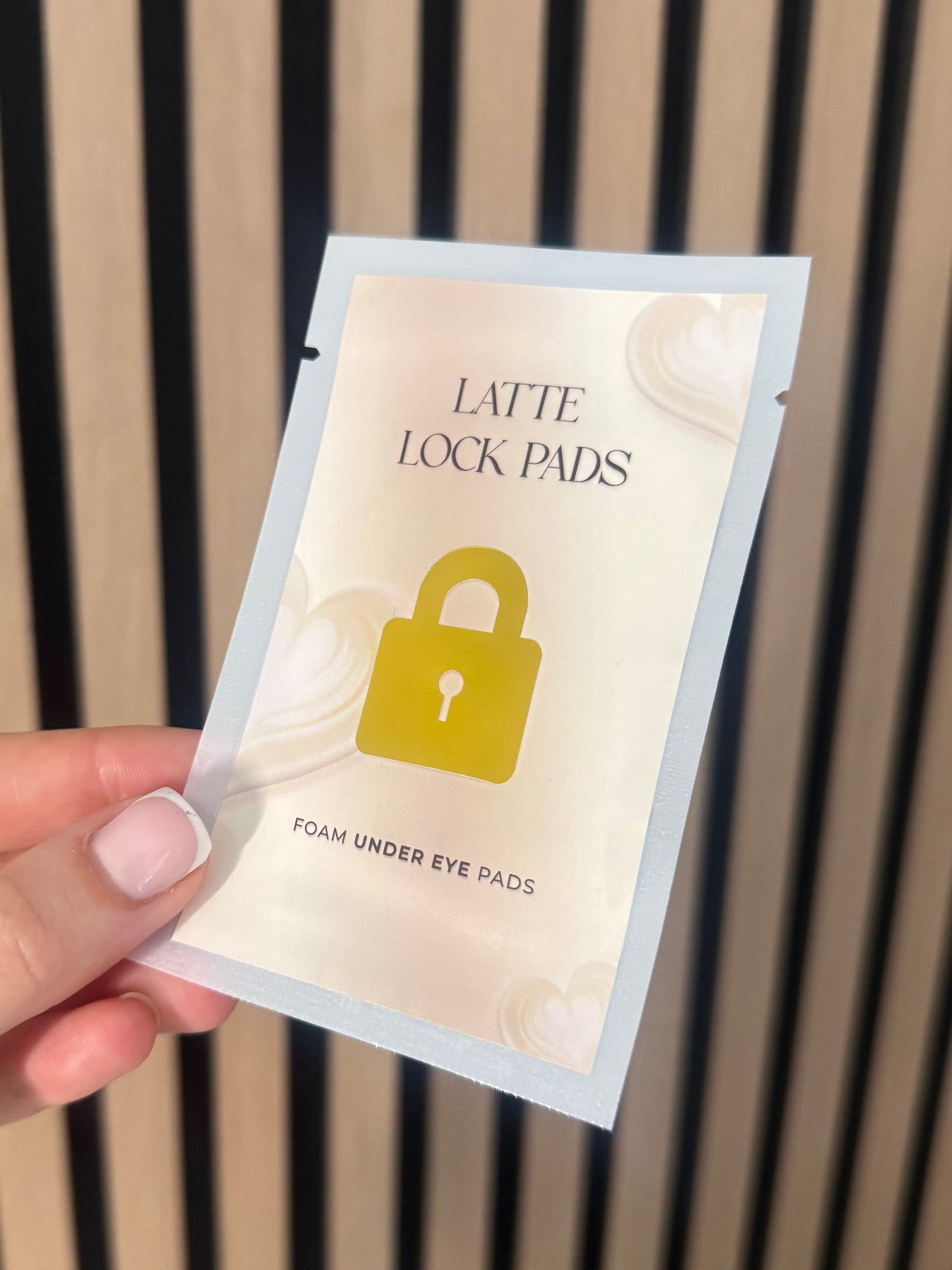 Latte Lock under eye pads